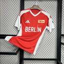 CAMISOLA DO UNION BERLIN 25/26 VERMELHO E BRANCO